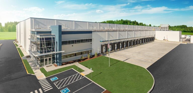 Commercial Warehouse Builders: Expertise, Technology, and Real-World Examples